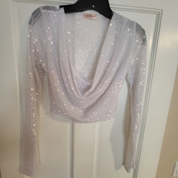 Misty Rose Semi Sheer White Sequin Drape Front Crop Top Size Small - Picture 1 of 3